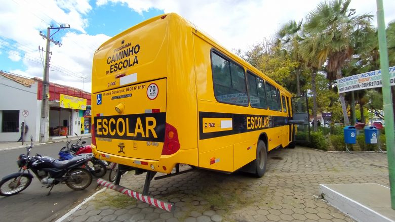 Semed Campo Maior Recebe Novo Nibus Para Transporte Escolar