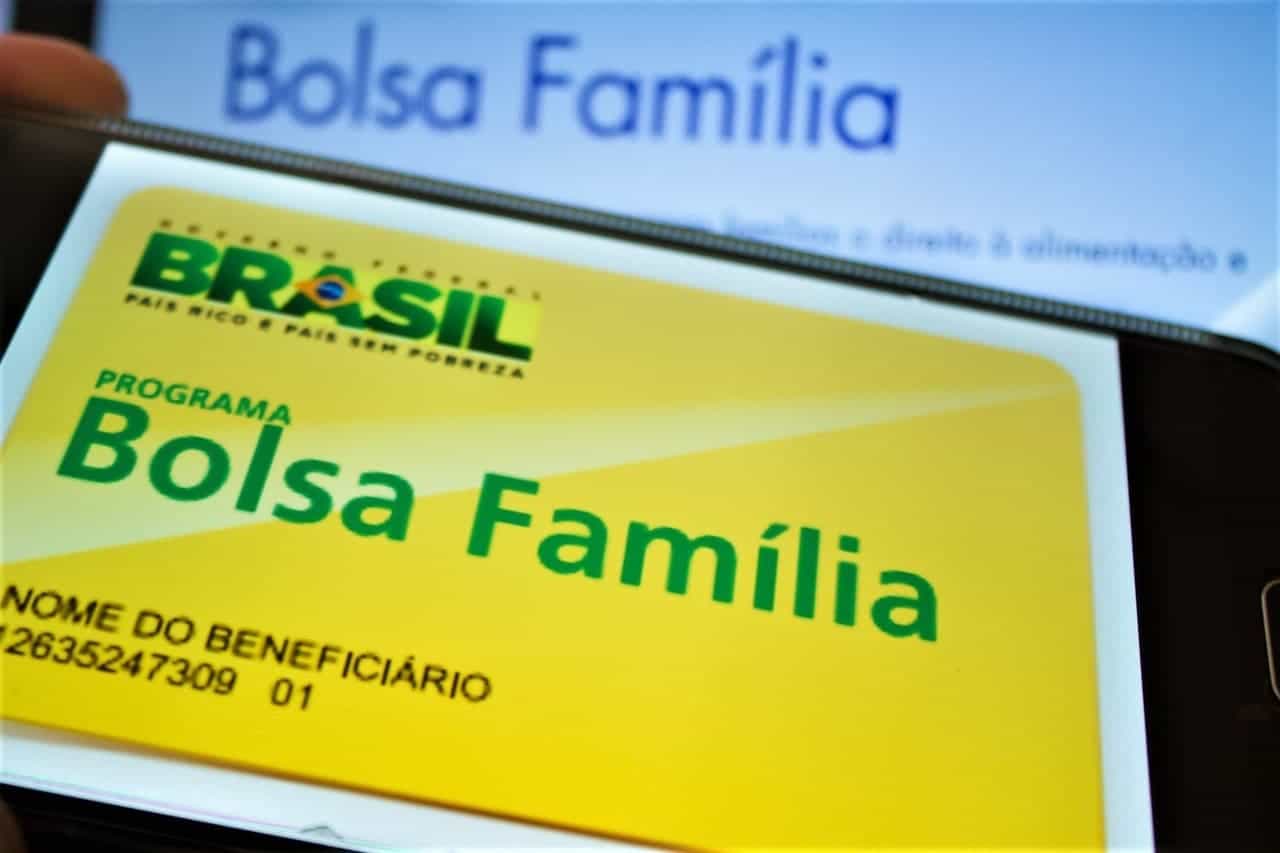 Após 18 anos, Bolsa Família fez o seu último pagamento na sexta-feira