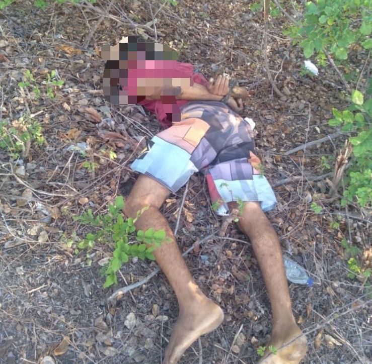 Jovem é encontrado morto e amarrado com marca de tiro na cabeça em Cajueiro da Praia