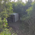 Motorista tomba caminhão após desviar de animal na BR-343 em Campo Maior
