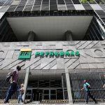 Petrobras-abre-concurso-com-salários-até-R_11.716