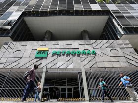 Petrobras-abre-concurso-com-salários-até-R_11.716