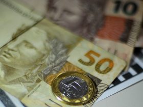 Poupança: quanto rende R$ 1.000 por ano após nova alta da Selic?