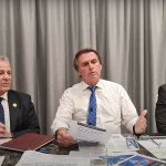 Jair Bolsonaro negocia PEC para zerar impostos sobre combustíveis