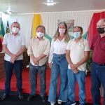Secretaria de Agricultura de Sigefredo Pacheco faz entrega de mudas de Cajú