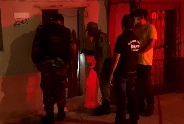 Jovem é executado a tiros dentro de residência em Teresina
