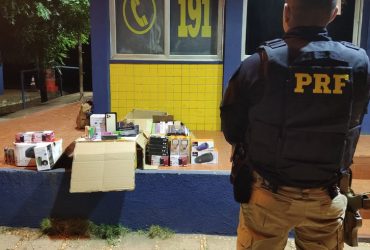 PRF apreende carregamento de cigarros eletrônicos contrabandeados no interior do Piauí