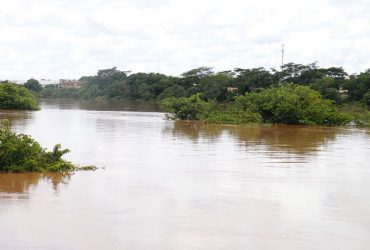 Rio Parnaíba se aproxima da cota de inundação