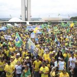 Feriado de domingo será marcado com atos pró-Bolsonaro e pró-Lula