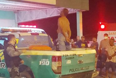 Homem esfaqueia três pessoas após confusão em bar no interior do Piauí