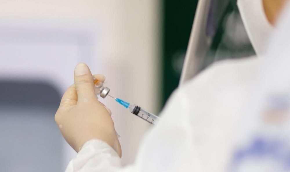 Piauí libera 4º dose da vacina para população em geral acima de 18 anos
