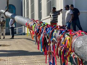 Retirada do mastro marca o encerramento dos Festejos de Santo Antônio, em Campo Maior-min