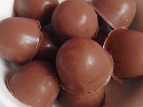 Disparada do leite vai deixar chocolates e derivados mais caros