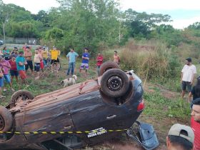 Homem perde controle da direção, capota carro e morre em Cocal-PI