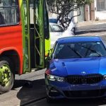 Ônibus coletivo se envolve em acidente com BMW em Teresina