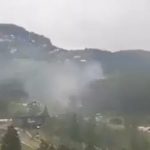 Polícia queima 1,5 tonelada de maconha e fumaça invade casas
