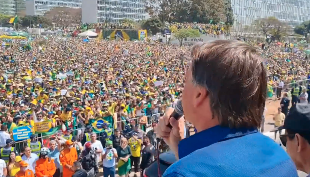 Bolsonaro convida pessoas para os atos de 7 de setembro