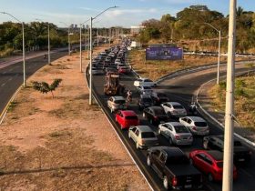 Esquadrilha da Fumaça ocasiona longo congestionamento em Teresina