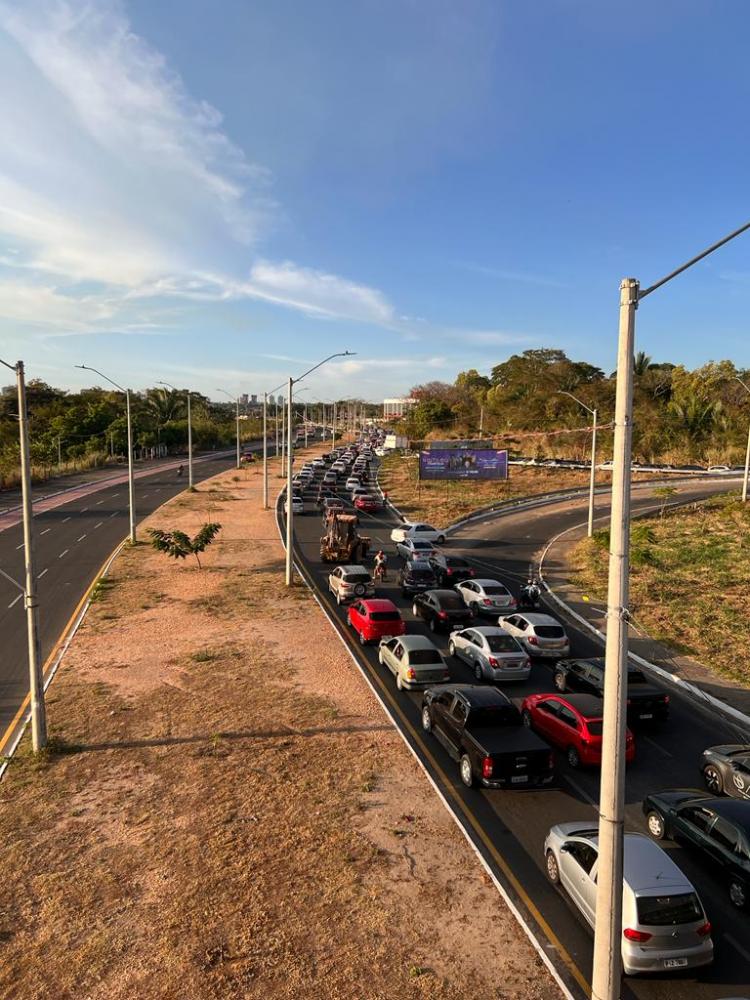 Esquadrilha da Fumaça ocasiona longo congestionamento em Teresina