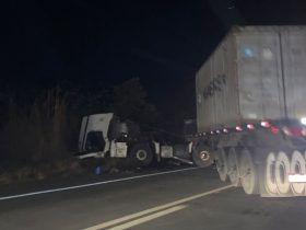 Grave acidente envolvendo dois veículos pesados ocorreu na BR 343 em Altos