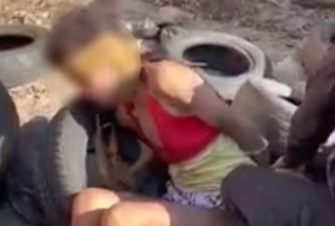 PM resgata mulher prestes a ser queimada viva em pneus por facção
