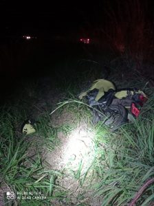 Homem de 51 anos morreu após perder controle de moto e cair na pista - Foto: Divulgação/PRF