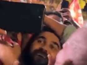 Homem tenta tirar foto com Lula e celular é roubado-min