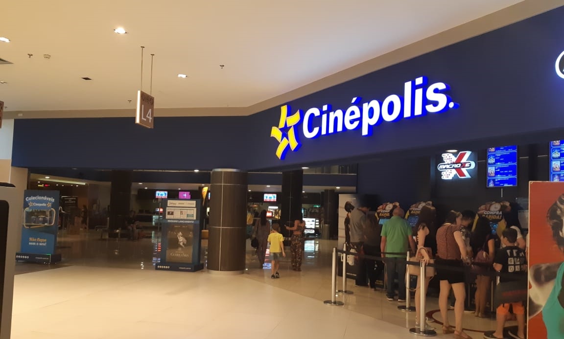 Redes de cinema colocam ingressos a R$ 10 para atrair público