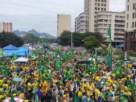 Feriado é marcado com protestos contra Lula pelo Brasil