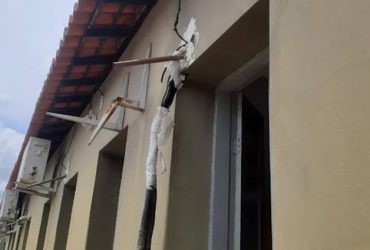 Homem invade escola para roubar tubos de cobre de ar-condicionado no interior do Piauí
