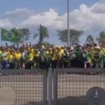 Apoiadores de Bolsonaro protestam contra diplomação de Lula