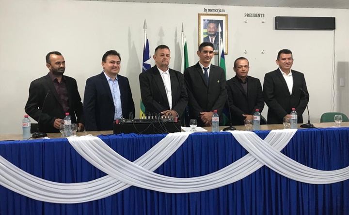 Jermiray Andrade toma posse como presidente da Câmara de Jatobá e garante parceria com o executivo