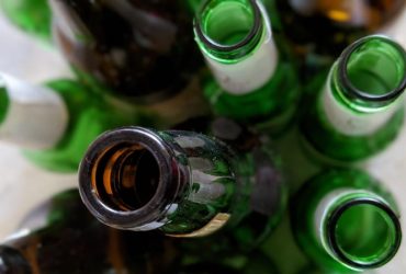 Decreto proíbe comercialização de bebidas alcoólicas em garrafas de vidro no Carnaval em Altos
