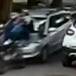 Motorista atropela acusados após assalto