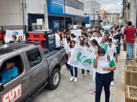 Alunos protestam contra novo Ensino Médio em Teresina