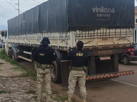 PRF recupera em Picos carreta que foi furtada em Minas Gerais