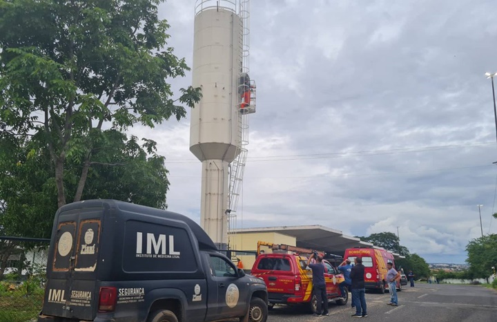 Pintor desmaia e morre após cair dentro de caixa d'água da rodoviária em Teresina