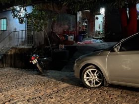 Bandidos sacam arma de dentro do carro e matam homem na porta de casa em Teresina