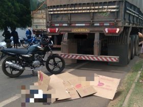Homem morre após colisão traseira entre moto e carreta na BR-230 em Oeiras