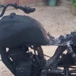 Mulher faz greve de sexo e marido revoltado ateia fogo em motocicleta no Piauí