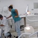 Vídeo ladrão cariado homem se aproveita da distração de dentista e rouba seu celular