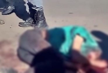 Vídeo: tentativa de assalto contra casal de ciclistas termina com assaltante linchado pela população em Timon
