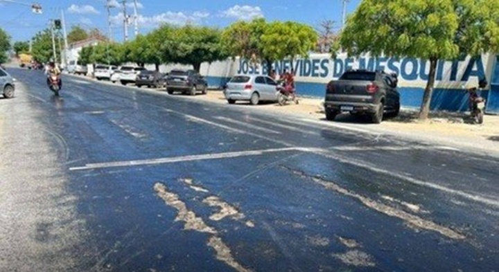 Forte calor derrete asfalto e faz pneus de carros grudarem no Ceará