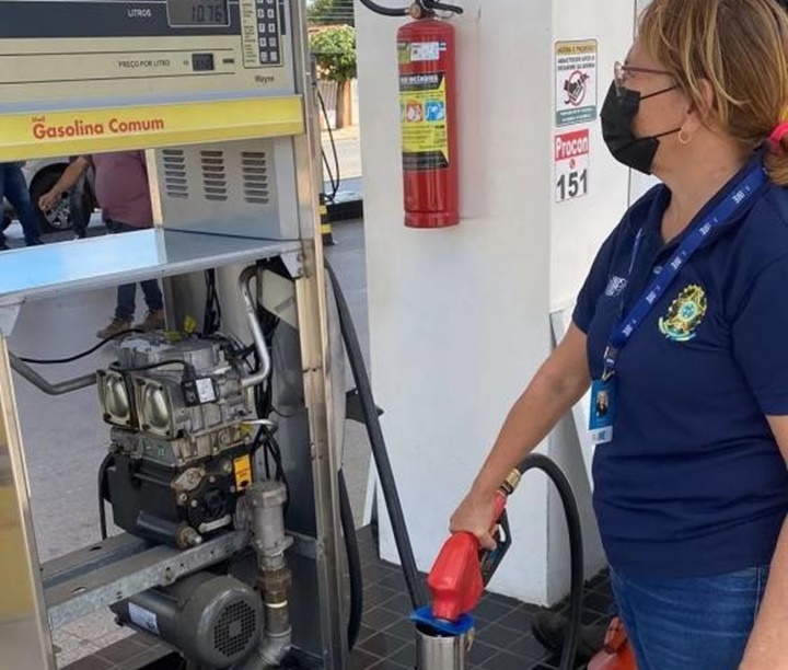 Fiscalização interdita postos de combustível no Piauí por irregularidades