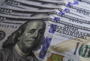 Valor do dólar sobe para R$ 5,15 após Estados Unidos divulgar avanço na economia