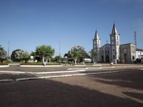 Alunos colocam laxante em bebedouro de escola pública