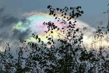 Nuvens estranhas e coloridas são registradas nos céus do Piauí
