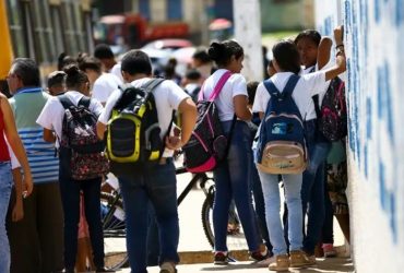 Estudantes brasileiros estão entre os piores do mundo, aponta ranking internacional