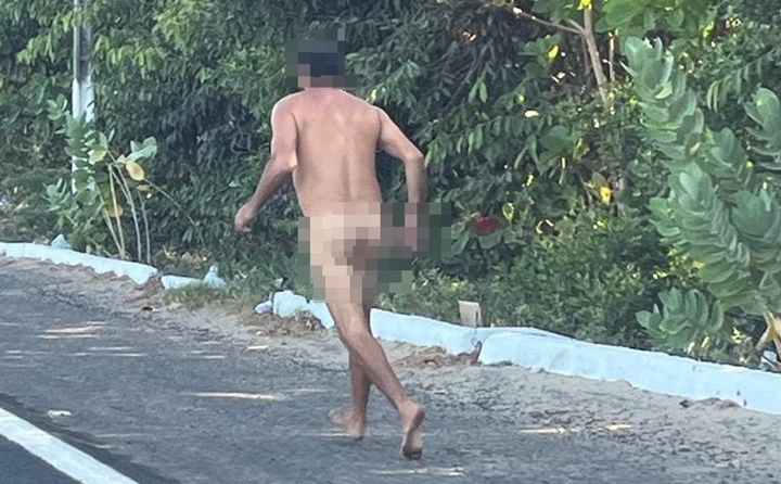 Homem surta e corre pelado pelas ruas do litoral do Piauí 