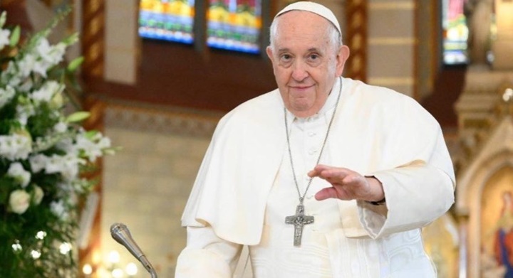 Papa aprova benção a casais homossexuais pela 1ª vez 
